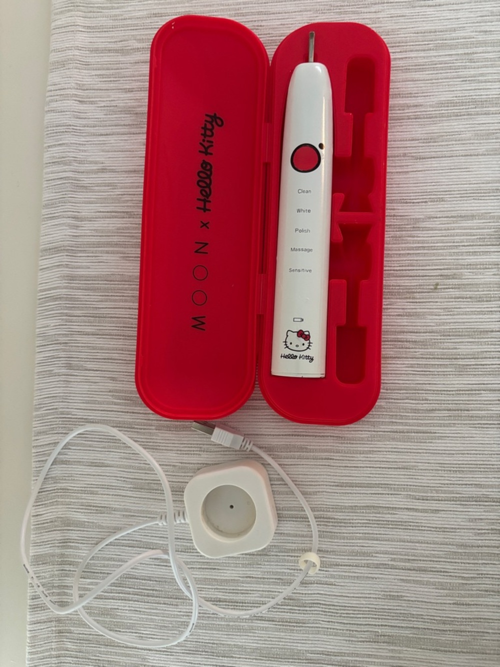 Moon x Hello Kitty electric toothbrush